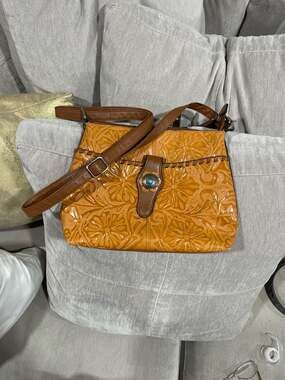 MC Marc Chantal Floral Tooled Embossed Leather Crossbody Bag